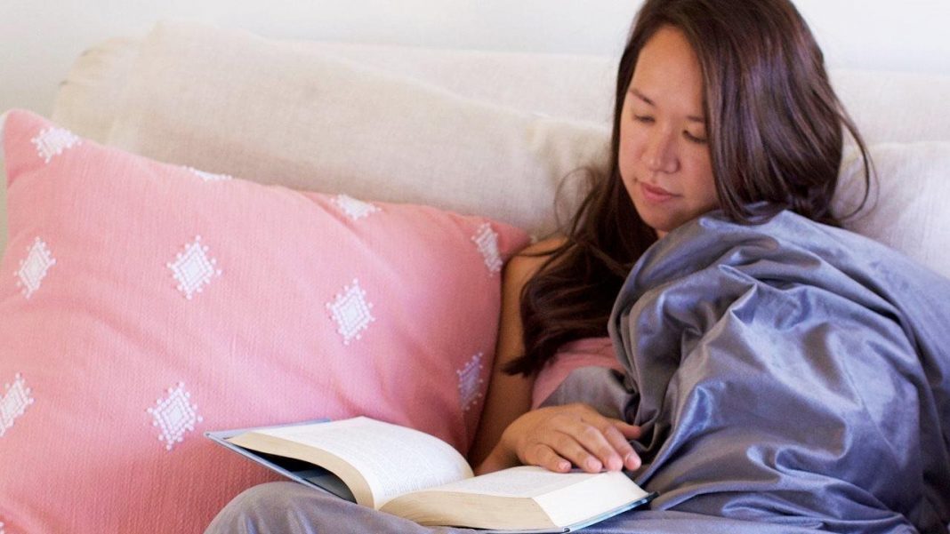 10 ways a weighted blanket can help you find calm - FletchersBlog
